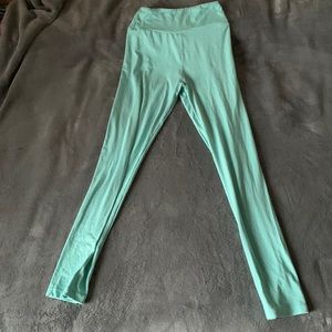 These are LuluRoe leggings that are XS